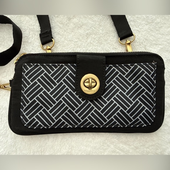 Baggallini RFID Lisbon 3-in-1 Wristlet Crossbody Phone Pocket Black Geometric EC - Picture 2 of 14